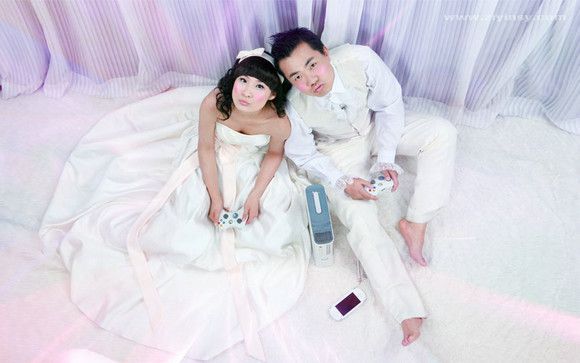 80后夫妻的非主流婚紗秀2